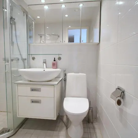 Convenient For 2 In Ullanlinna Apartment Helsinki